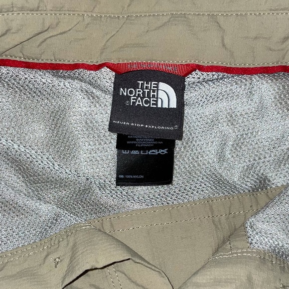 The North Face Men’s Fishing Hiking Short Sleeve Button Down Tan Shirt size M - Picture 3 of 5